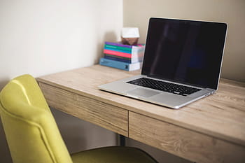 macbook dřevěný stůl, macbook, dřevěný, lavice, podnikání, laptop, počítač, kancelář, uvnitř, stůl, technologie