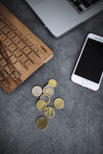 ユーロ硬貨通貨、 ユーロ硬貨、 通貨、 欧州連合、 キーボード、 iphone、 木製キーボード、 鉱石、 ユーロ、 硬貨、 お金