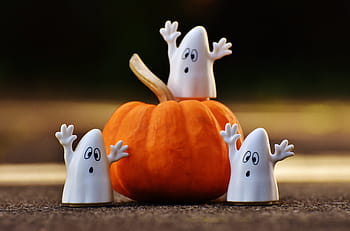 three, white, ghost plastic figures, Halloween, Ghosts, Pumpkin, happy halloween, ghost, autumn, october, mood