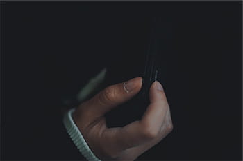 osoba, hospodářství, Černá, nokia android smartphone, plastický, případ, ruce, prsty, hřebíky, Napájení, část lidského těla