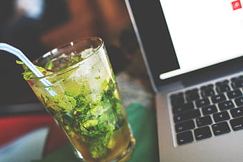 Mojito, Laptop, kafe, minum, macbook, alkohol, komputer, Gelas minum, tidak ada Orang, koktail, teknologi