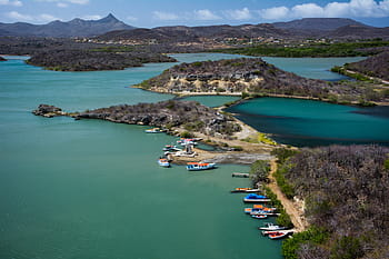 barca a colori assortiti, blu, acqua dell'oceano, circondato, isola, prese, giorno, foto, vicino, montagne, Baia di Santa Marta