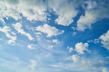 سماء بيضاء غائمة،  سحاب،  أزرق،  أبيض،  طبيعة،  المناظر الطبيعيه،  غيم،  غيوم بيضاء،  سماء،  خلفية،  الملمس
