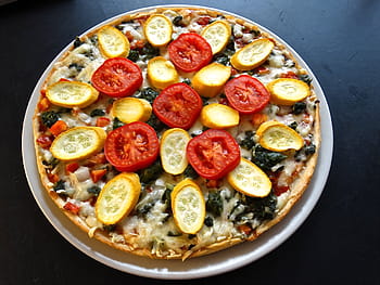 round pizza, tray, Pizza, Vegetarian, Delicious, Cheese, tomatoes, zucchini, eat, food, lunch