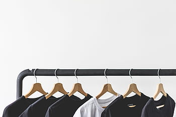 T-Shirt, Rak, Kamar, Teks, pakaian, mode, gantungan baju, ritel, ruang untuk teks, penjualan, toko