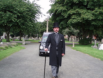 funeral director, undertaker, funeral, remembrance, crematorium, burial, cemetery, coffin, death, casket, graveyard