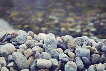 rocce, ciottoli, spiaggia, acqua pulita, filtro blu, sfocatura